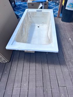 6ft soaking tub “American standard”