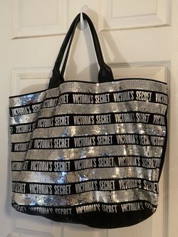 Victoria secret Beach Tote Bag for Sale in Gervais, OR - OfferUp