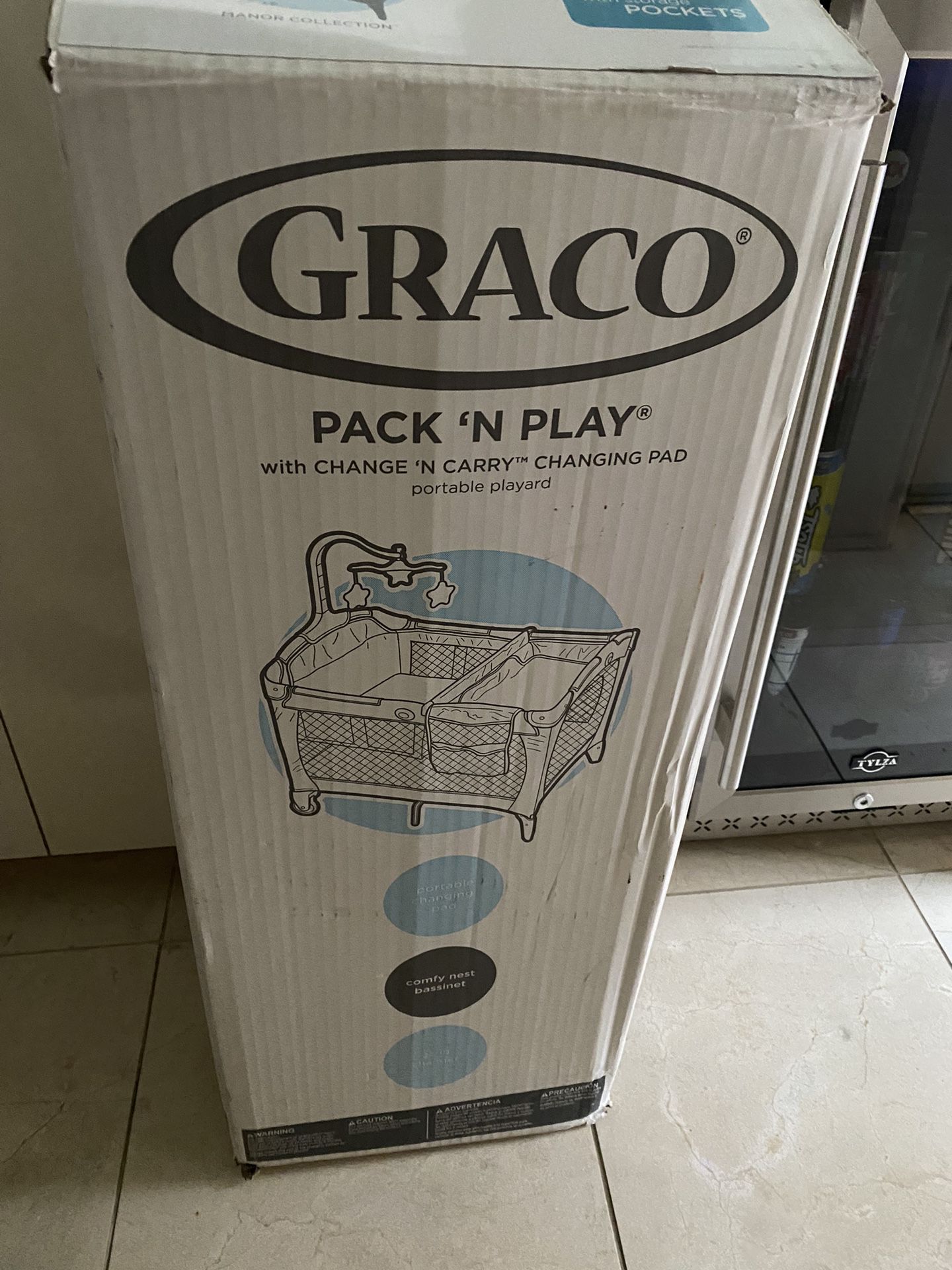 Graco Pack N Play with Portable Changing Pad Manor 