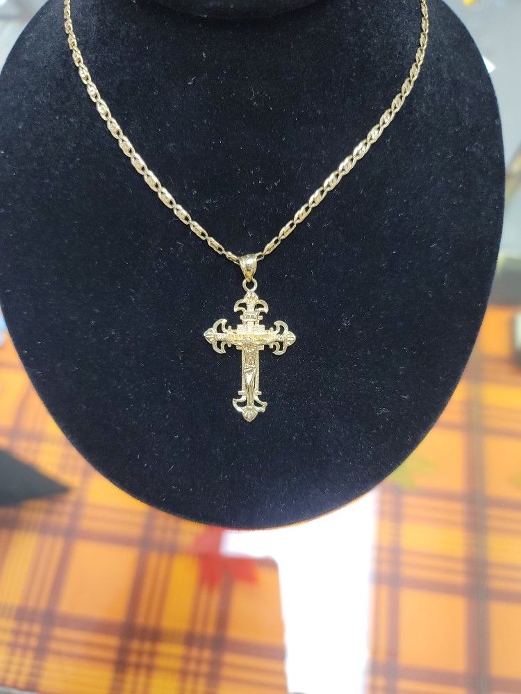 14Kt Necklace W Cross Pendant