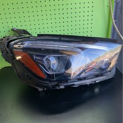Mercedes-Benz W167 GLE350 Front Right LED Headlight 2020 2021 2022 Oem