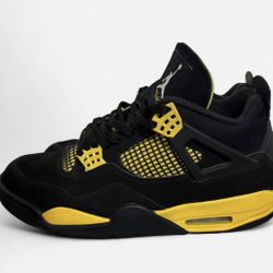 Jordan four thunders 