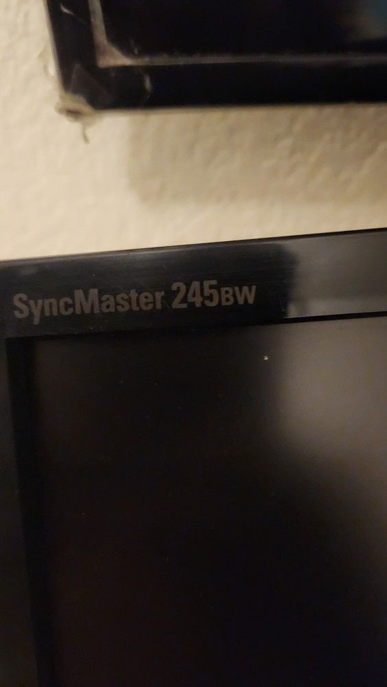 Two Samsung Monitors SyncMaster 245BW, B2330