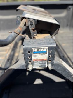 REESE fifth wheel hitch