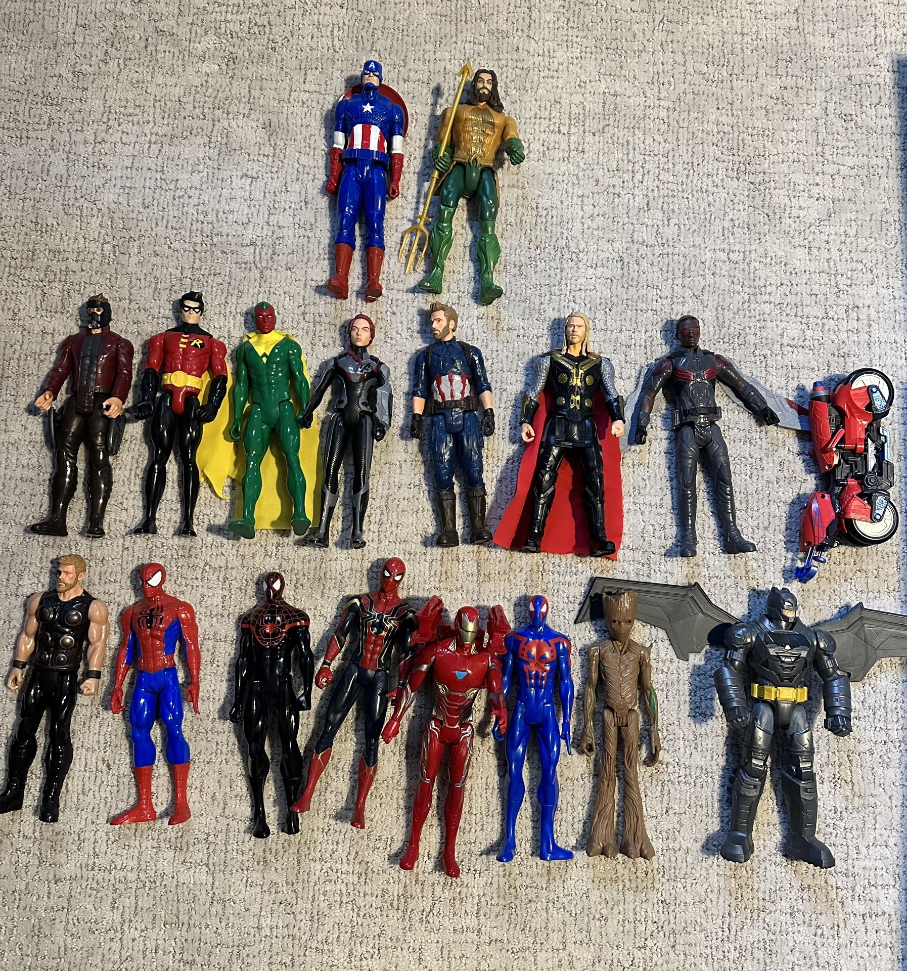 A Lot Of 16 Marvel Action Figures & 1 DC Character