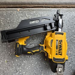 DEWALT 20-Volt 21° Cordless Framing Nailer (Tool-Only)