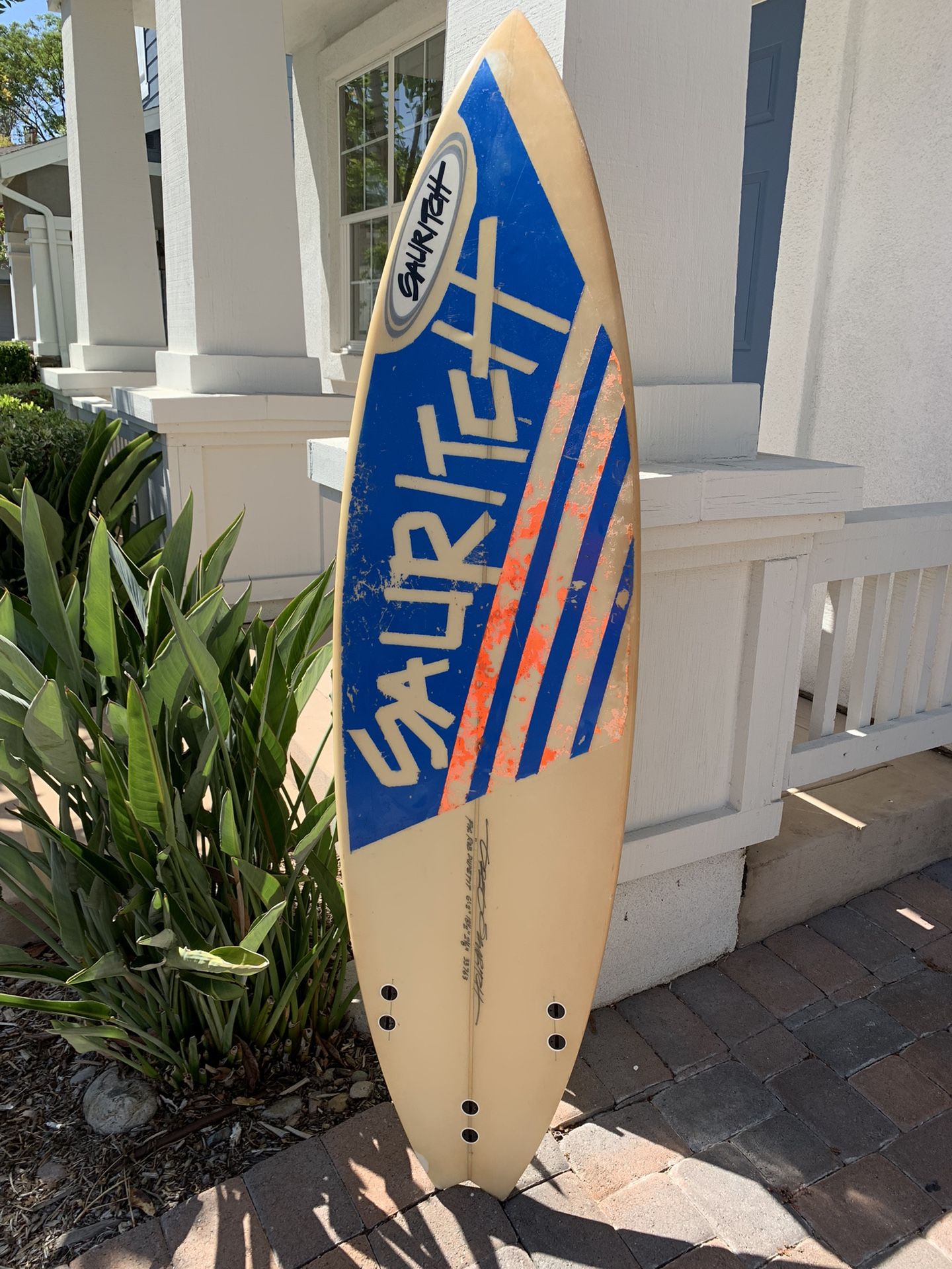 Surfboard by Sauritch