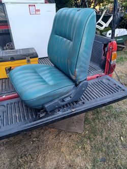 Toyota Pickup Driver Seat