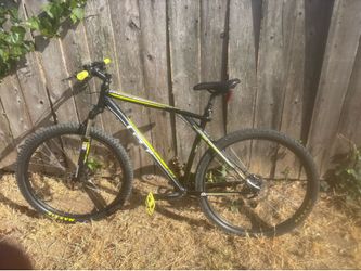 29’ Karakoram GT mtb hardtail. Send offers