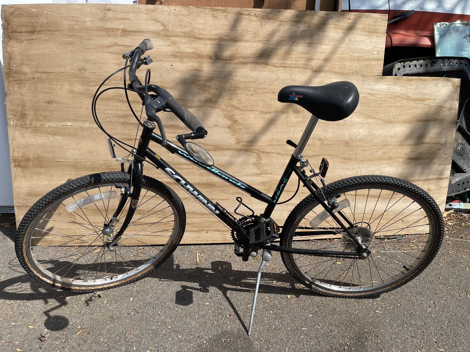 Schwinn Woodland 21 Speed Mountain Bike