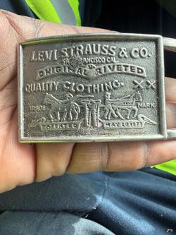 Levi belt buckle