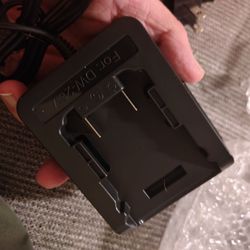DeWalt replacement compact charger easy to carry 20 volts 20V brand new CE certified