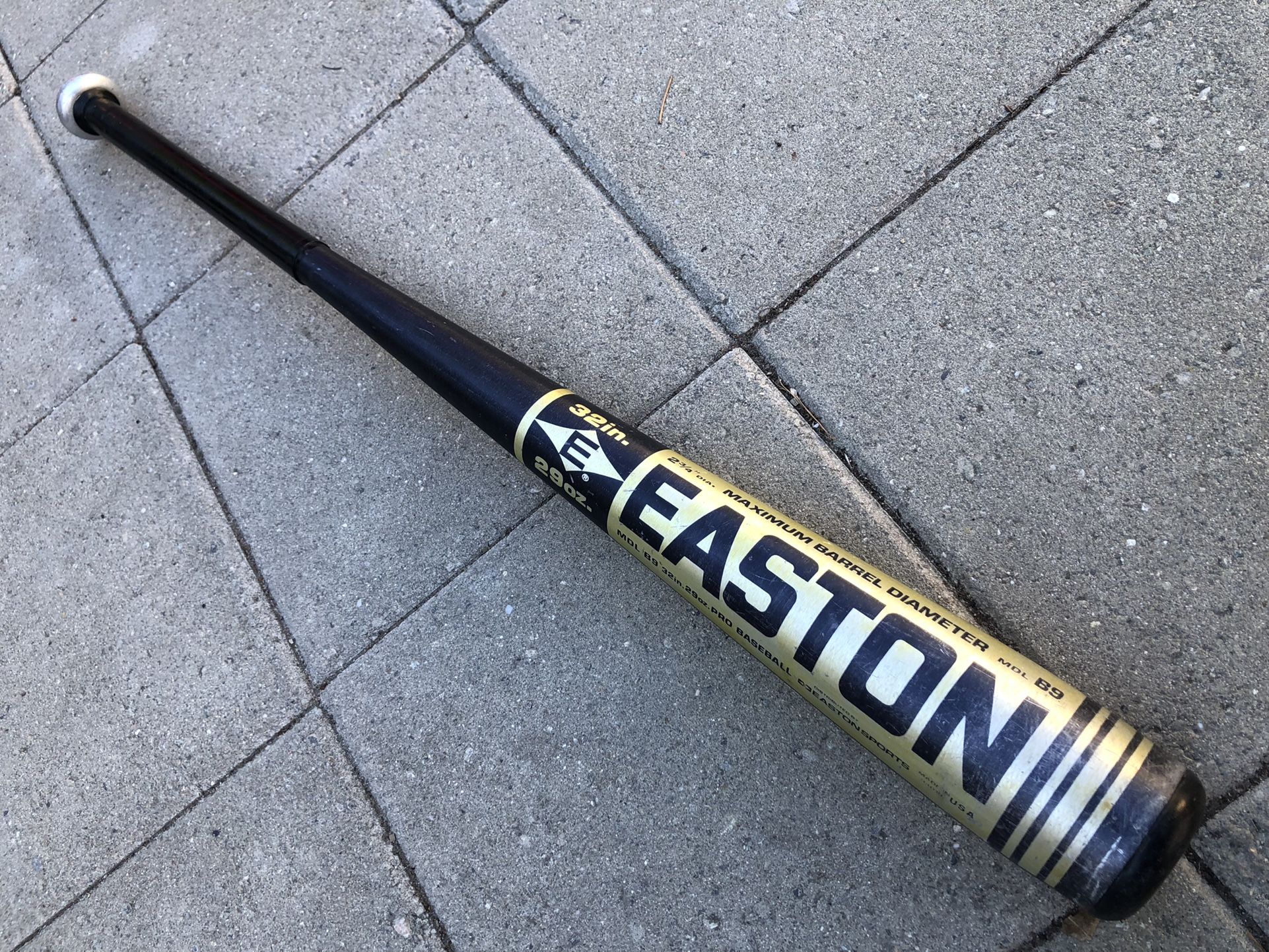 Easton B9 Baseball Bat Sz 32in 29oz Made In The USA Have More Equipment 