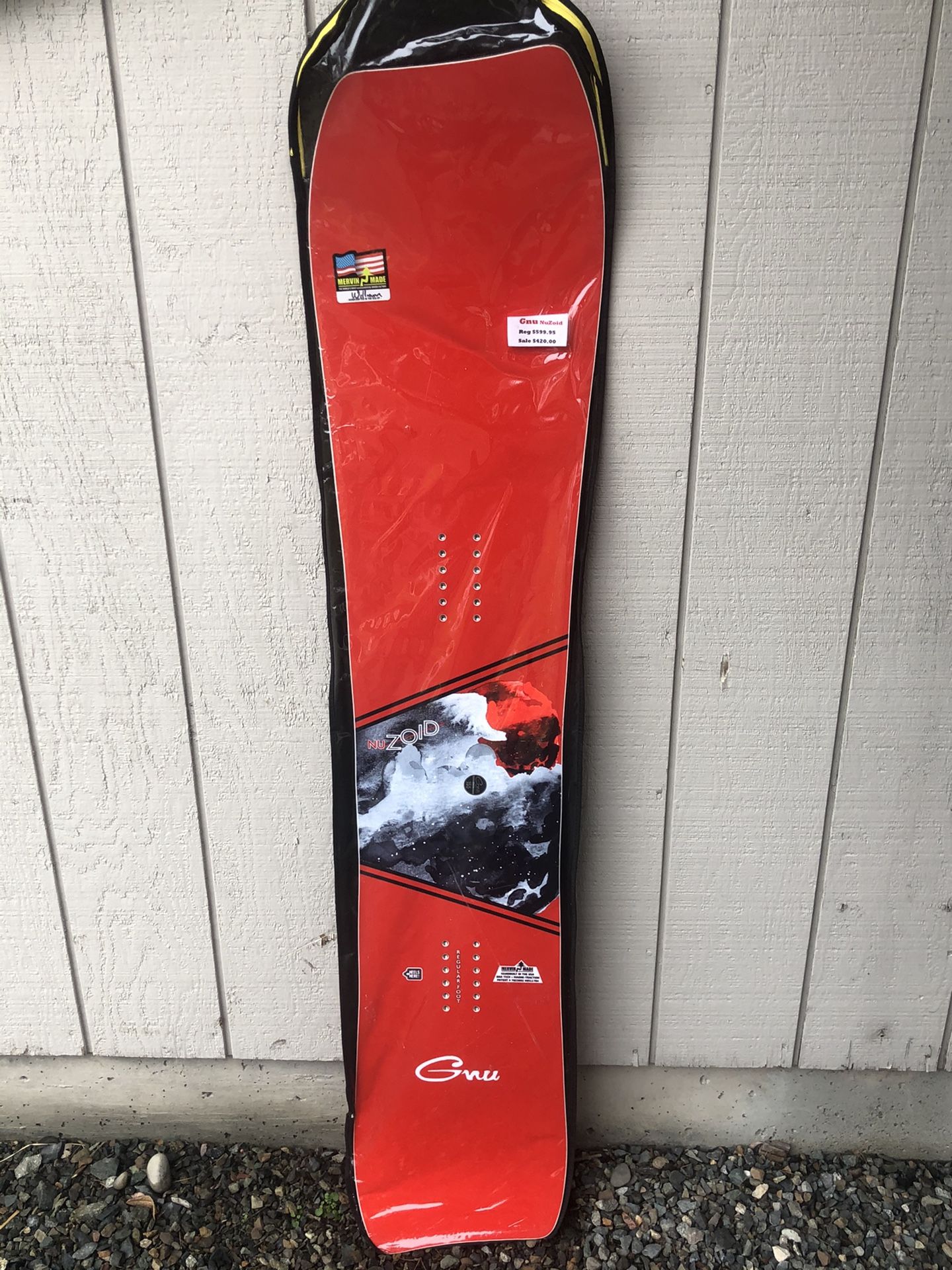 Brand New Gnu Nuzoid Snowboard 155cm Regular Foot