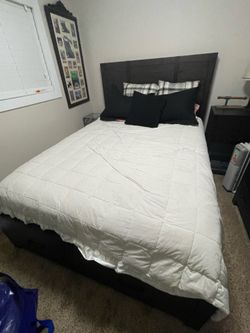 Queen bedroom set, bed with drawers, and night stand