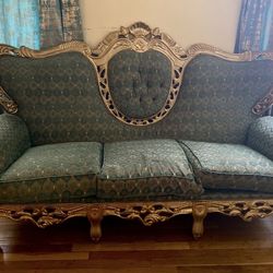 Crown Classic Style sofa