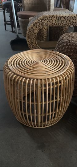 Rattan Round Table