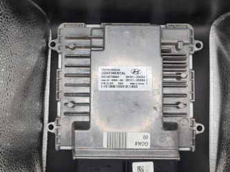  HYUNDAI ENGINE CONTROL MODULE (Unknown)