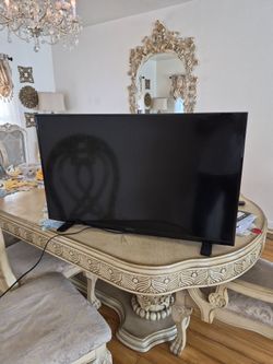 TV INSIGNIA --35 inches