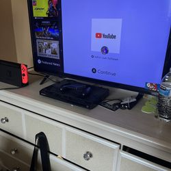 Vizio 32 Inch Smart TV