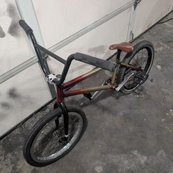 Kink custom bike