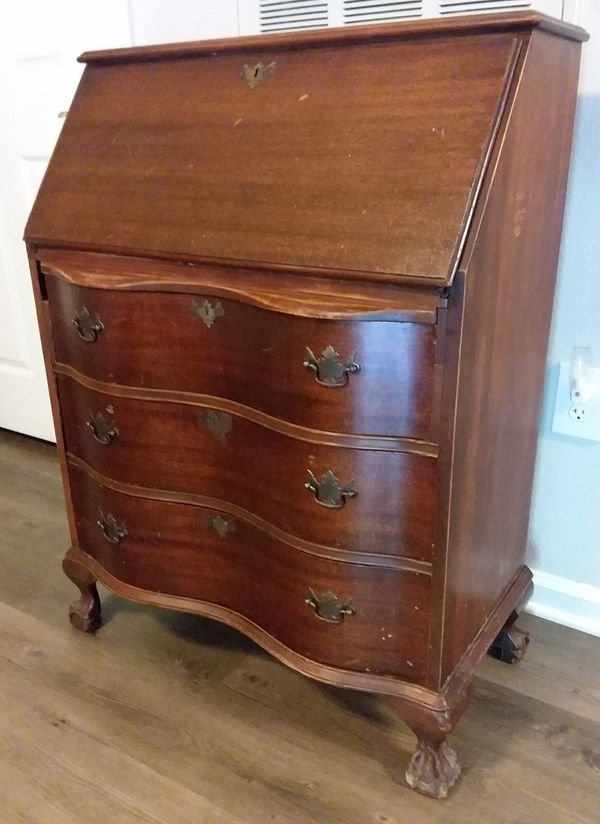 Vtg Antique Mahogany Serpentine Secretary Desk Claw Feet