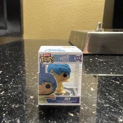 RARE CHASE BITTY Joy & Sadness Inside Out Disney Pixar Funko Pops #132 #133 Amy