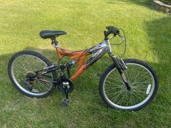 24” Mongoose Maxim Bike