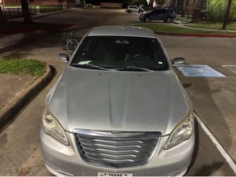 Chrysler 200