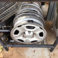 Toyota rims fits 2005 to 2014 w-sensors no tires Victor Ville ca