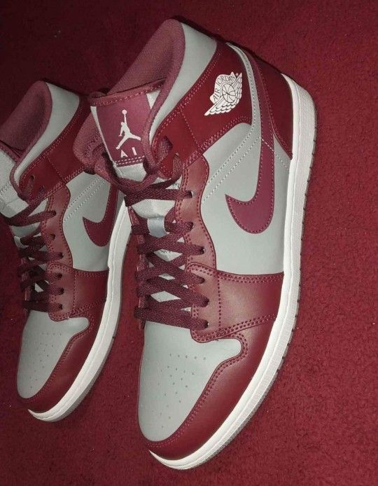 Size 13 Jordan 1 Mid "Cherrywood Red"