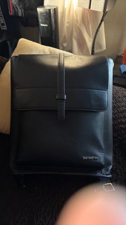 60$ samsonite leather back pack