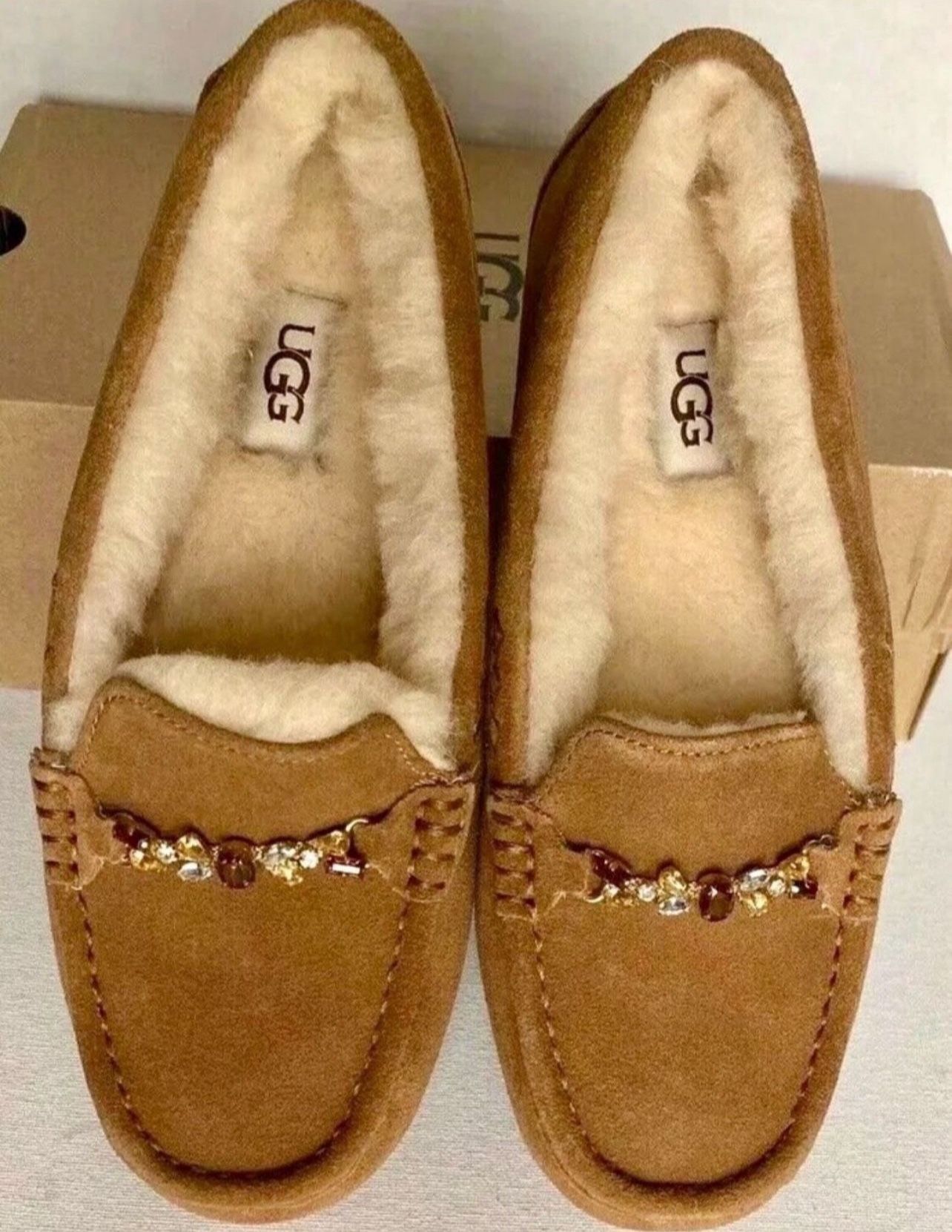 UGG Ansley Charm Gem Women Fashion Moccasin Slippers Size