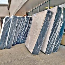 BRAND  NEW  MATTRESS   KING QUEEN  TWIN
