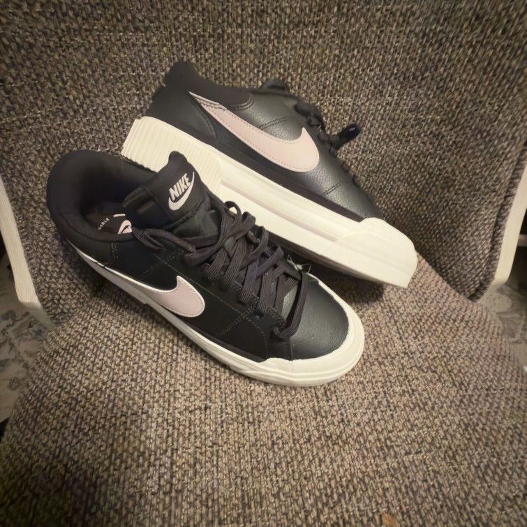 Nike Court Legacy Lift women display picture 3