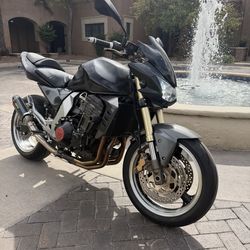 Kawasaki Ninja Zr1000