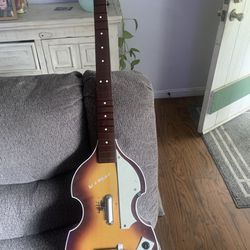 Beatle toy guitar 