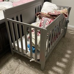 crib with thick Mattress