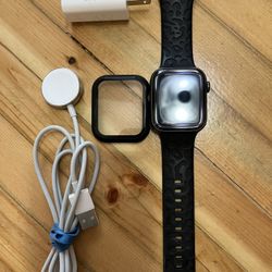 Apple Watch SE Black  44mm 