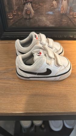 Baby shoes