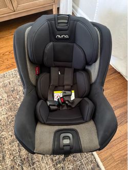 Nuna RAVA convertible car seat