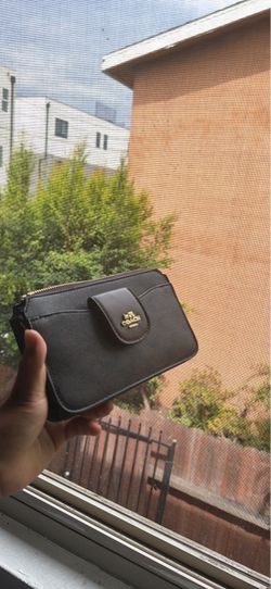 Coach Small Zip Wallet with Card Pocket