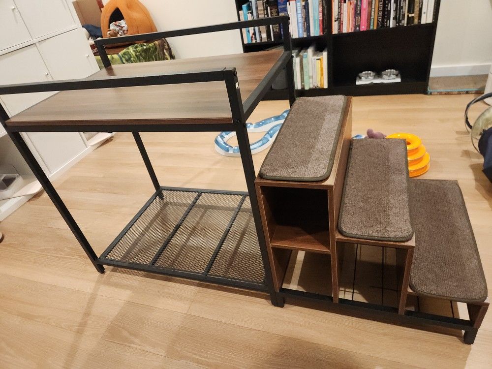 Elevated Pet Platform Bed