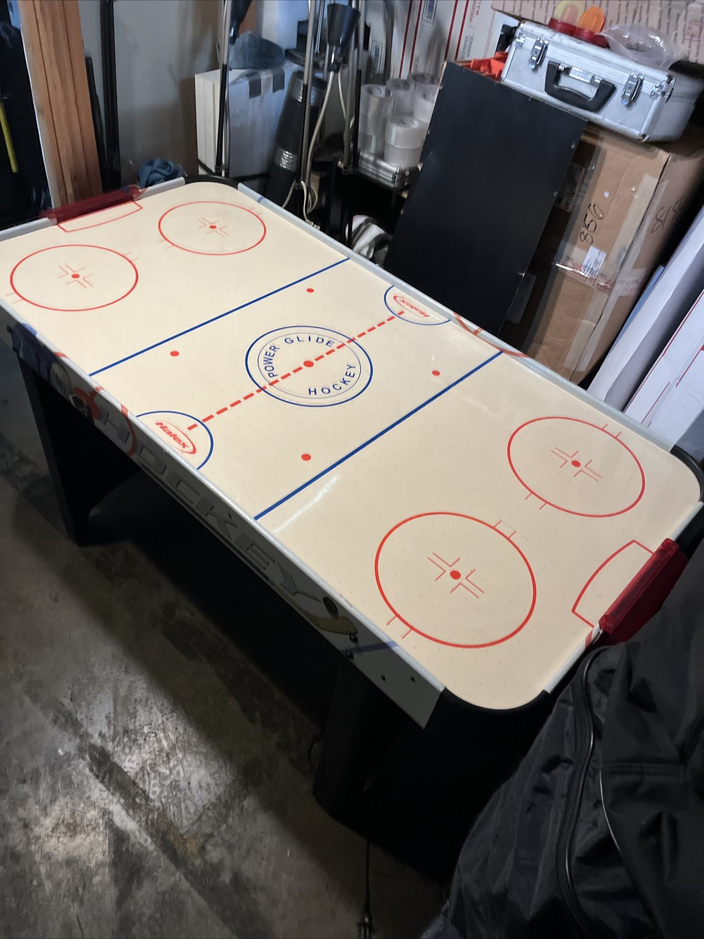 Air Hockey Table