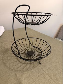 Black Metal Two-tiered Fruit Basket Bowl