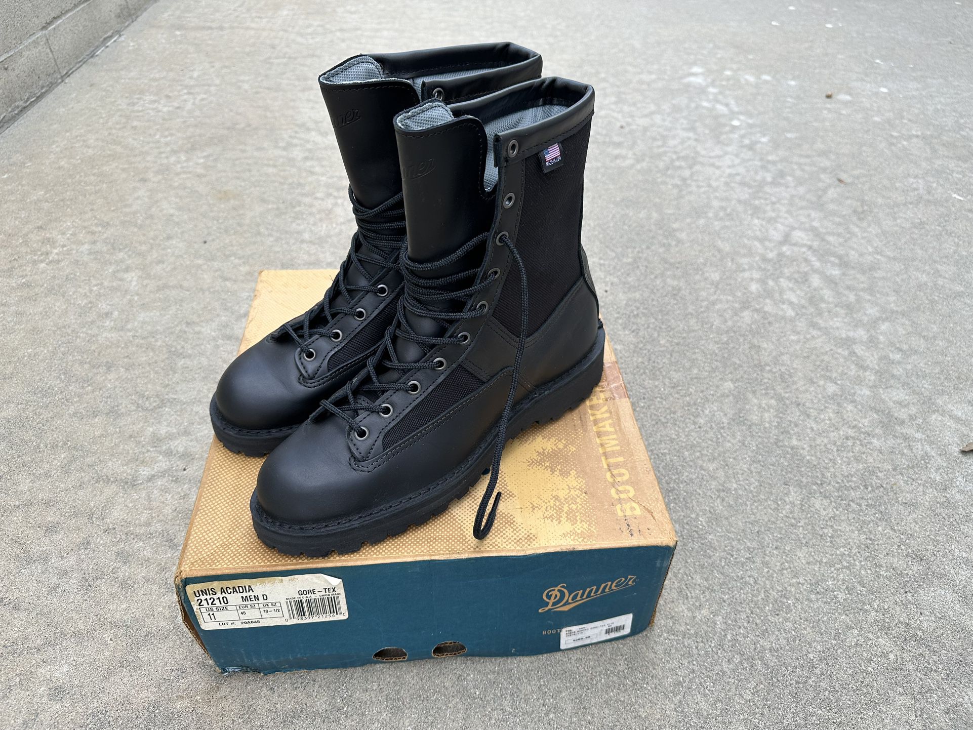 Danner Acadia 8” boot style# 21210 Size 11 D for Sale in Los