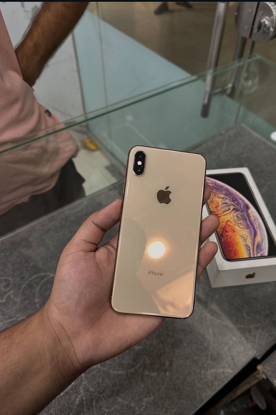 𝚒𝙿𝚑𝚘𝚗𝚎 Xs Max 𝚞𝚗𝚕𝚘𝚌𝚔𝚎𝚍 𝚠𝚒𝚝𝚑 𝚠𝚊𝚛𝚛𝚊𝚗𝚝𝚢