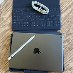 Apple iPad 7th Generation 128GB With Logitech Keyboard and Pencil