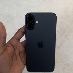 iPhone 16 Plus 
