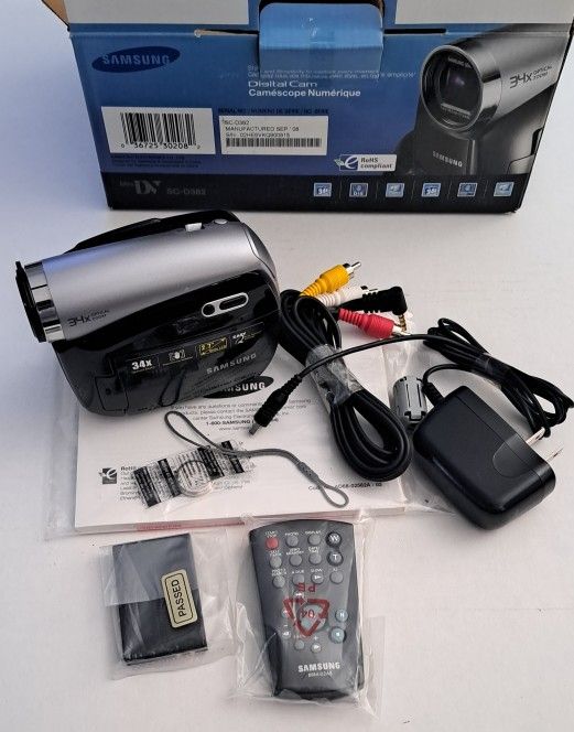 Samsung SC-D382 Mini DV Digital Camcorder